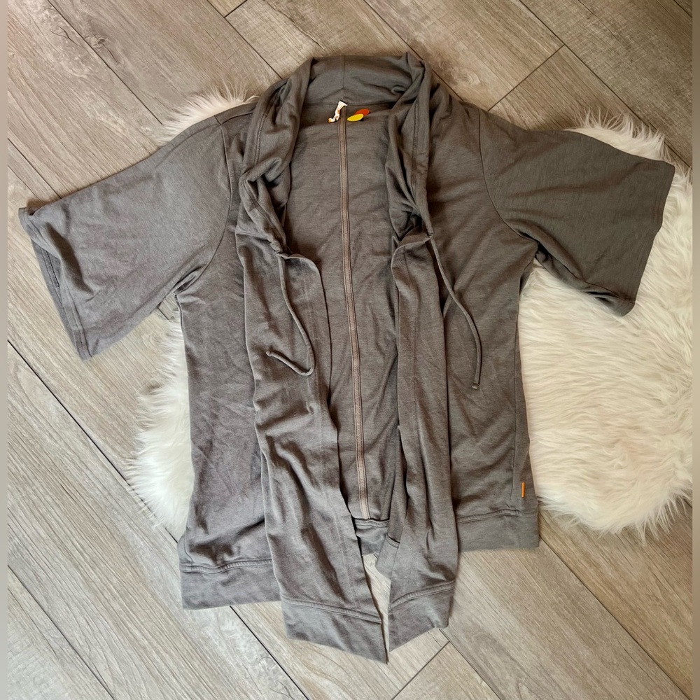 LUCY | Gray Flowy Ultra Soft Shrug Wrap Kimono Cardigan Open Front Drape (M)
